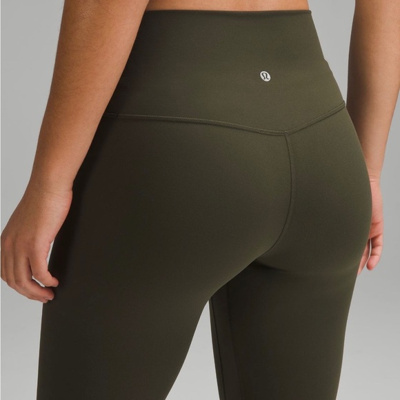 Lululemon Align High Rise Leggings 21” Dark Olive sz 4 - Picture 4 of 8